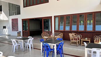 Bang Saphan Resort