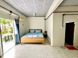 Bang Saphan Resort