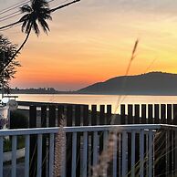 Bang Saphan Resort
