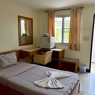 Bang Saphan Resort