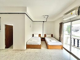 Bang Saphan Resort