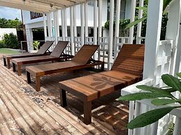 Bang Saphan Resort