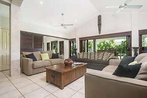 Tranquility By The Course Port Douglas