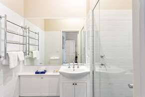 Grandview Accommodation - The Flaxley Apartments