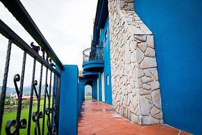 Fly Inn Yilan