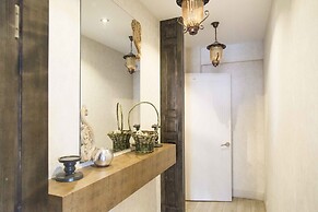 Mount Bogd Apartment