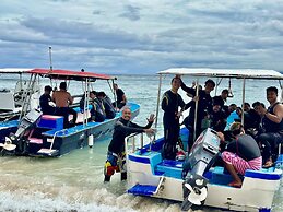Arkipelago Divers and Beach Resort