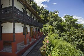 Everest Manla Resort