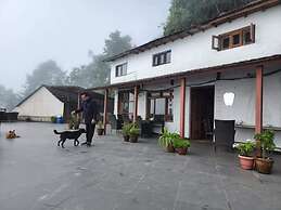 Everest Manla Resort