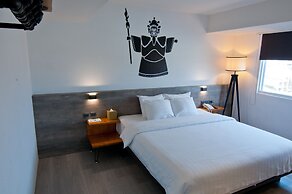 Huwei Hotel