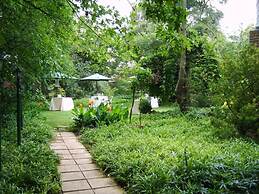 Emerald Guest House Springs