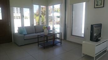 Colonial Beach Villa