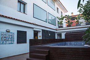 Beatrix 2000 - Caliu apartments