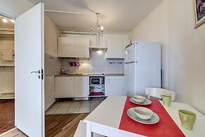 AG Apartment Kosmonavtov 23