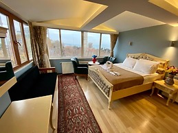 Optimist Hotel