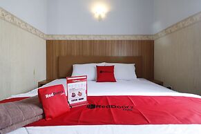 RedDoorz Plus near Undip Tembalang