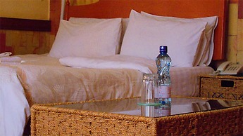 DewChurch Drive Hotel