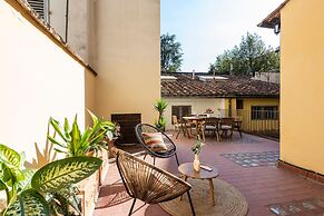 Alfani Terrace