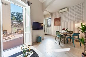 Alfani Terrace