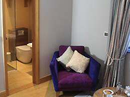 The Lodge at Hemingford Grey House