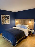 The Lodge at Hemingford Grey House