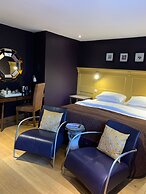 The Lodge at Hemingford Grey House