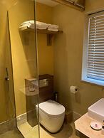 The Lodge at Hemingford Grey House