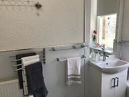 233 Leith Apartment
