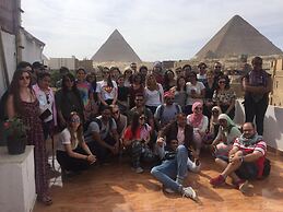 The Pyramids Inn Cheops