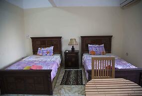 The Pyramids Inn Cheops