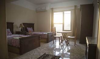 The Pyramids Inn Cheops