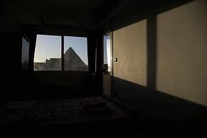 The Pyramids Inn Cheops