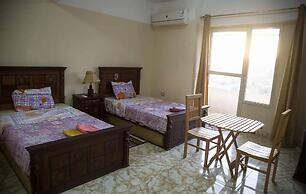 The Pyramids Inn Cheops