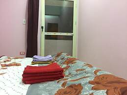The Pyramids Inn Cheops