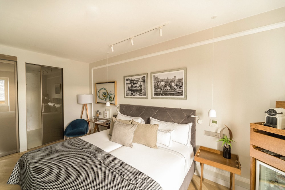 Lasala Plaza Hotel - Adults only