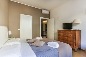 Pitti Palace Apartments