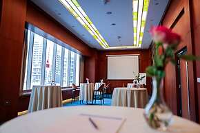 Wyndham Doha West Bay