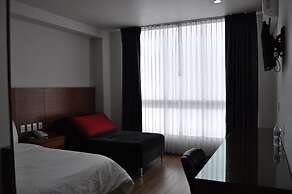 Amd Hotel