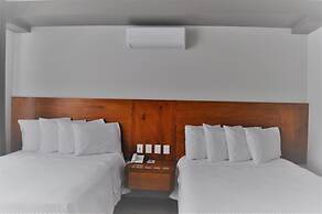 Amd Hotel