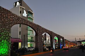 Amd Hotel