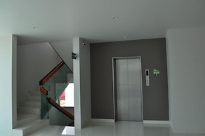 Amd Hotel
