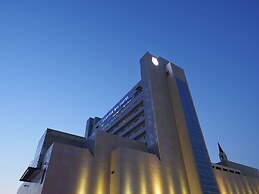 Clayton Bay Hotel