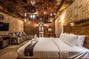 Home Stone Resort