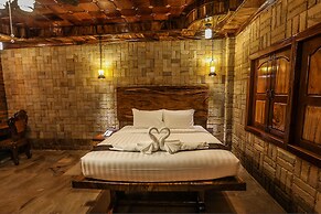 Home Stone Resort