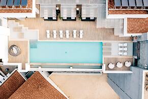 Trademark Hotel