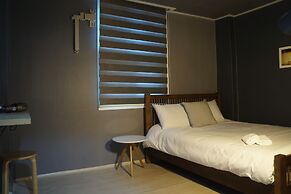 Art N Stay - Hostel