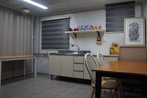 Art N Stay - Hostel