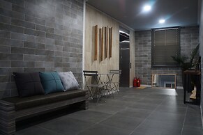 Art N Stay - Hostel