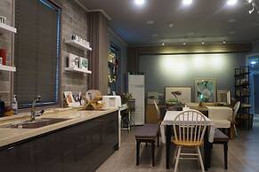 Art N Stay - Hostel