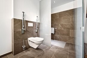 eee hotel TRAUN